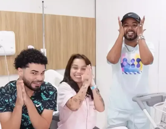 POLÊMICA: "Filha" adolescente de Hytalo Santos anuncia gravidez; pai é o irmão biológico de Hytalo - VEJA O VÍDEO DO ANÚNCIO POLÊMICA: "Filha" adolescente de Hytalo Santos anuncia gravidez; pai é o irmão biológico de Hytalo - VEJA O VÍDEO DO ANÚNCIO