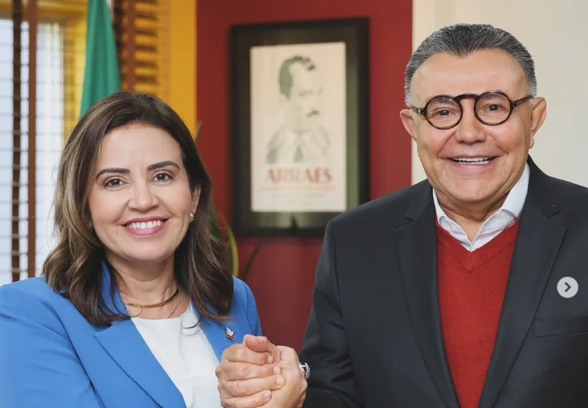 Pollyanna Dutra recebe aval de Carlos Siqueira e fortalece pré-candidatura à Câmara em 2026 Pollyanna Dutra recebe aval de Carlos Siqueira e fortalece pré-candidatura à Câmara em 2026