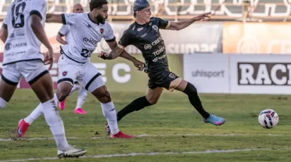 Matheus Moraes em Maringá x Botafogo-PB (Foto: Fernando Teramatsu/Maringá FC)

