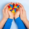 IBGE identifica mais de 46 mil pessoas com diagnóstico de autismo; maioria são crianças