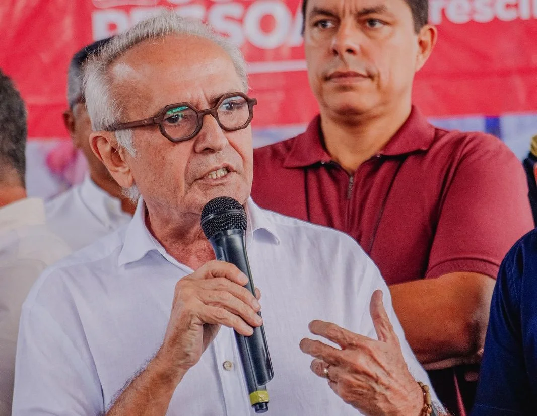 Cícero zera boatos de racha com João em evento no Porto de Cabedelo: "tudo junto e misturado" Cícero zera boatos de racha com João em evento no Porto de Cabedelo: "tudo junto e misturado"