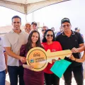 No Cariri, vice-governador Lucas Ribeiro entrega unidades habitacionais e participa do Leite Festa