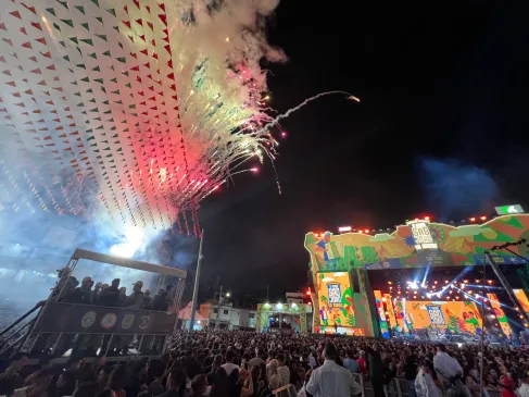 SUCESSO: Luan Santana agita Campina Grande em abertura emocionante do Maior São João do Mundo
