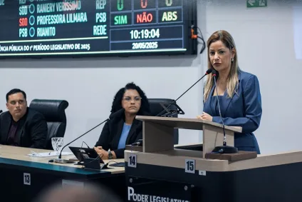 Deputada Danielle do Vale reforça cobrança por abastecimento de água em Mamanguape durante audiência pública na Câmara de Vereadores