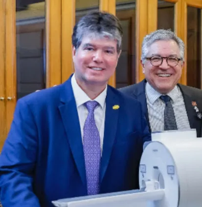 Ruy celebra assinatura de acordo Brasil-China e destaca avanços para saúde pública, equipamentos médicos e transferência de tecnologias