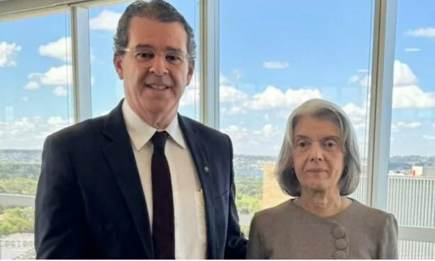 Presidente do TRE-PB discute demandas da Justiça Eleitoral com ministra Cármen Lúcia no TSE