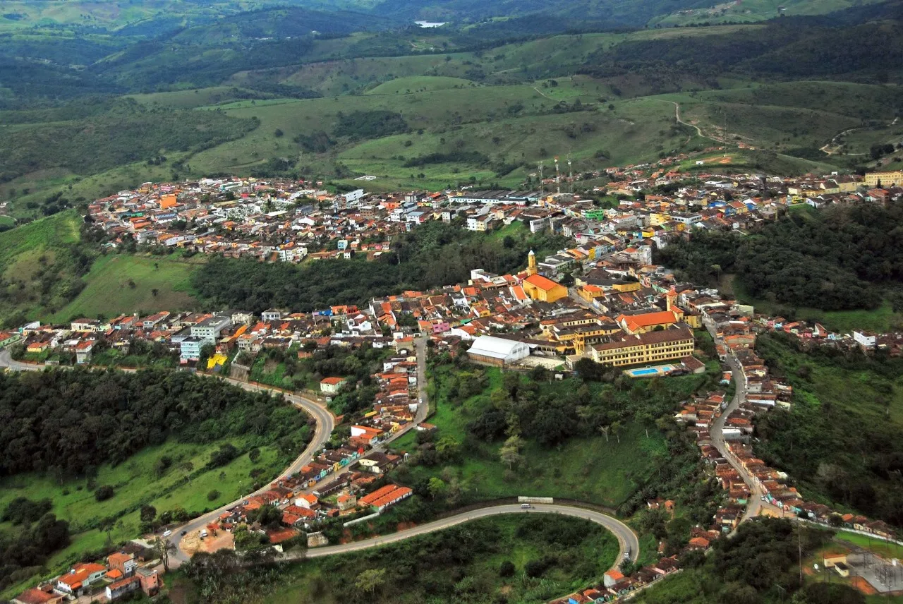 PARAHYBA E SUAS HISTÓRIAS: O pioneirismo de Areia na libertação dos escravos - Por Sérgio Botelho PARAHYBA E SUAS HISTÓRIAS: O pioneirismo de Areia na libertação dos escravos - Por Sérgio Botelho