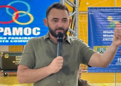 Prefeito de Curral de Cima deve reintegrar servidores exonerados ilegalmente, diz Justiça