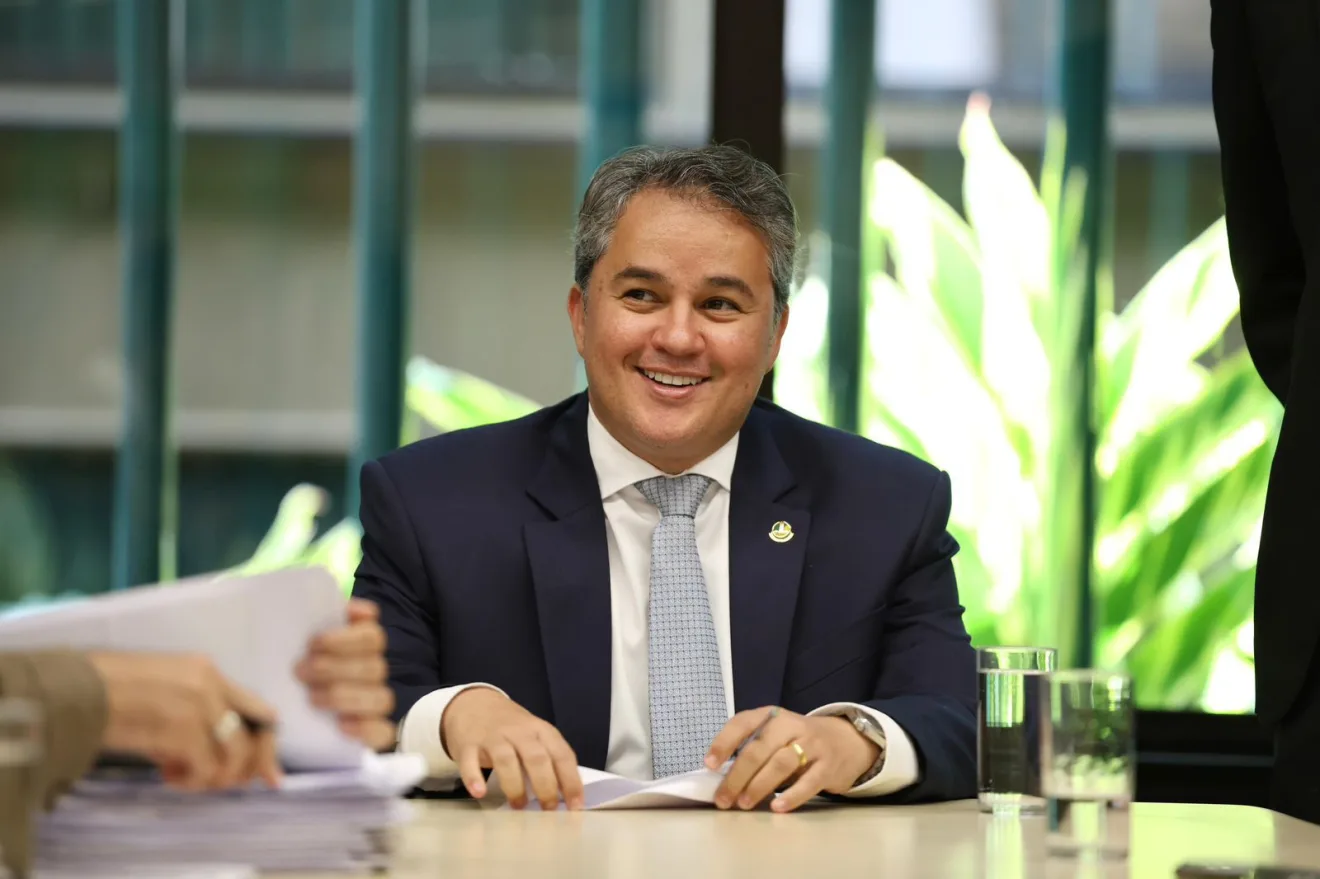 Efraim lidera Ranking dos Políticos ocupando o 1º lugar no Congresso Nacional Efraim lidera Ranking dos Políticos ocupando o 1º lugar no Congresso Nacional