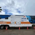 Conde recebe carreta-escola do Senac com cursos gratuitos de informática e gastronomia