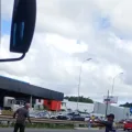 Motociclista tem cabeça esmagada por carreta na BR-101, em João Pessoa