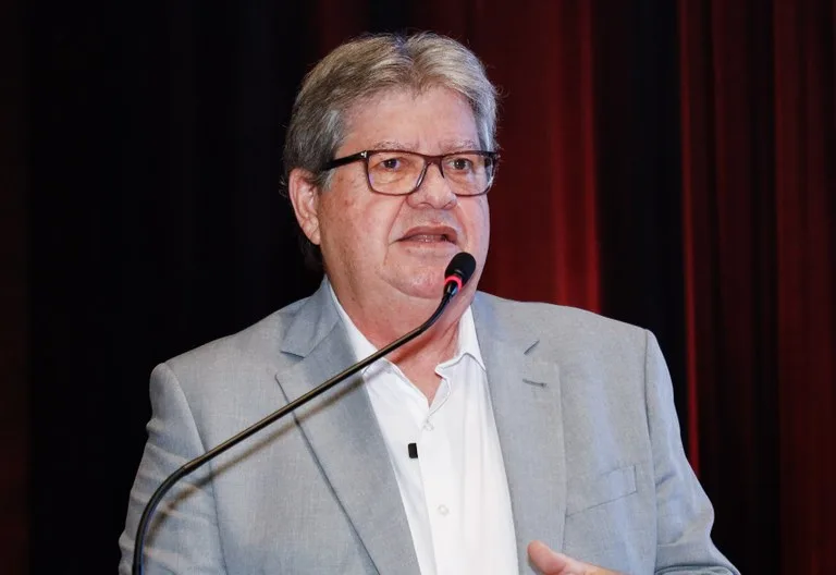 Futuro do PSB depende de estratégia acertada de João Azevêdo - Por Nonato Guedes