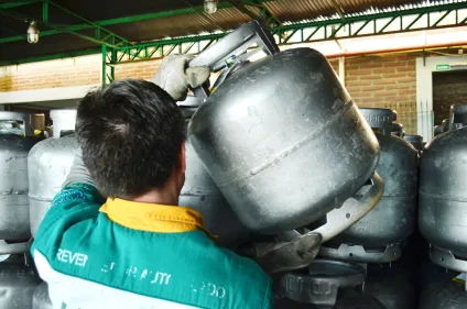 Gás de cozinha vai ficar mais caro; confira o valor do novo reajuste