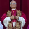 Habemus Papam: Igreja Católica elege Robert Francis Prevost como sucessor do papa Francisco