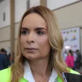 Daniella Ribeiro divulga nota após vereador afirmar que mulher deveria ter apanhado