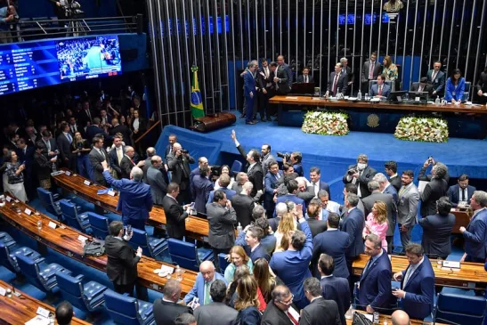 Governo e oposição lutam para tornar a CPI palanque eleitoral - Por Nonato Guedes