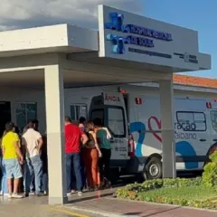 Bebê é internado com ferimentos graves na cabeça após suposta queda durante briga entre os pais em Sousa