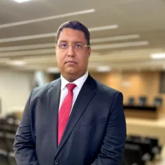 Mesmo com o escândalo dos descontos indevidos, pente-fino do INSS segue ativo e mira benefícios por incapacidade e BPC