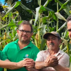 Prefeito Chico Nazário participa de colheita de milho e reforça apoio à agricultura familiar em Caaporã