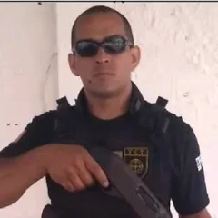 MISTÉRIO: Caminhoneiro é assassinado a tiros dentro do próprio carro no Bairro das Indústrias