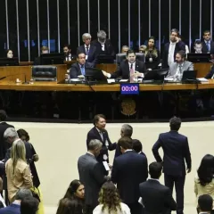 Câmara anula decreto do IOF e deputados reclamam de votação às pressas; só um paraibano foi contra