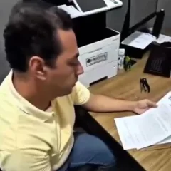 Prefeito de Lucena registra BO e denuncia perseguição e ameaça à família; veja vídeo