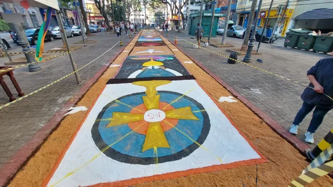 Corpus Christi: Conheça a origem e o significado por trás dos tapetes de rua típicos do feriado