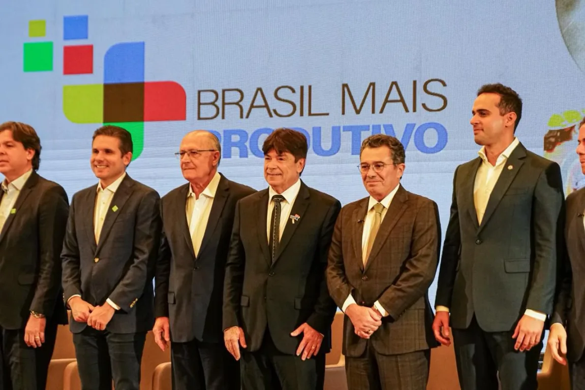 Vice-governador Lucas Ribeiro participa de evento do setor industrial na Paraíba com presidente em exercício Geraldo Alckmin