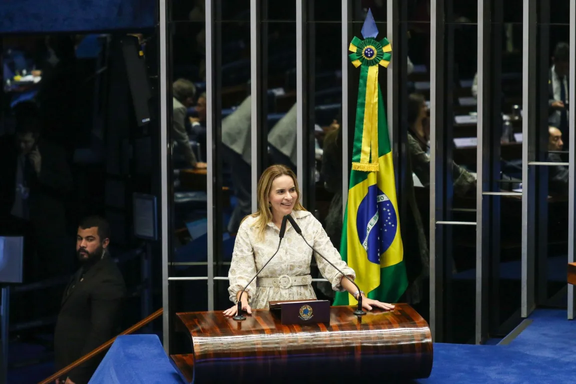 Senadora Daniella Ribeiro convida prefeitos para assinatura de contratos do “Minha Casa, Minha Vida” em Campina Grande na próxima sexta-feira Senadora Daniella Ribeiro convida prefeitos para assinatura de contratos do “Minha Casa, Minha Vida” em Campina Grande na próxima sexta-feira