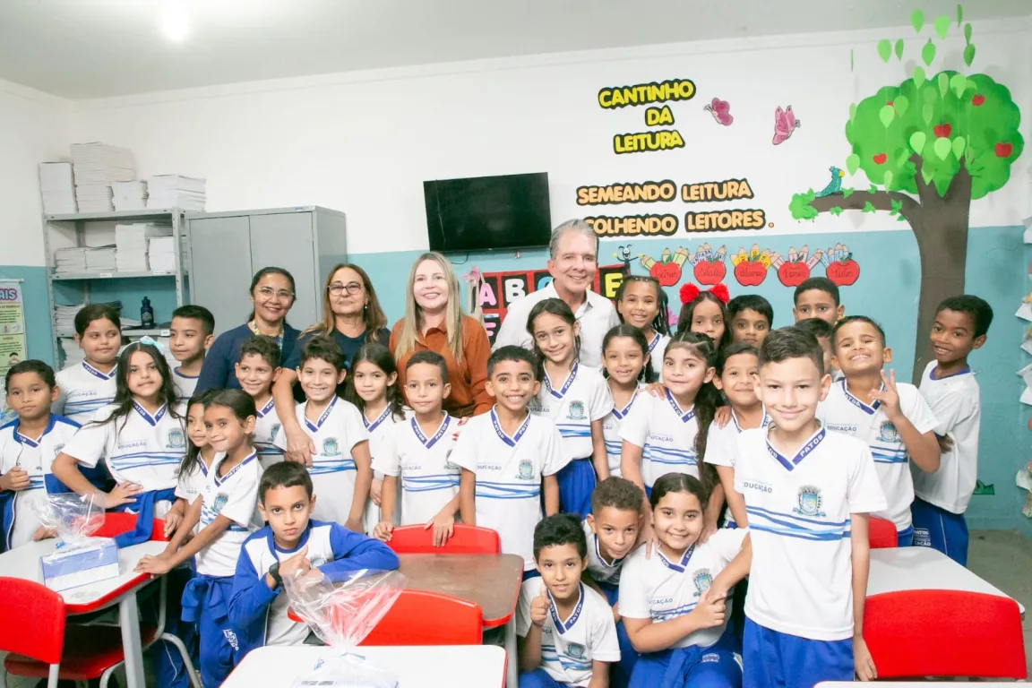 Escola municipal de Patos é premiada por excelência na alfabetização Escola municipal de Patos é premiada por excelência na alfabetização