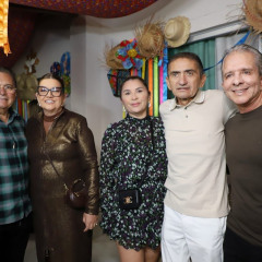 Nabor prestigia Arraial do Cariri em Pocinhos a convite do deputado Adriano Galdino