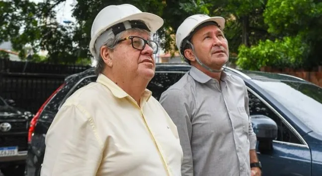 João Azevêdo fortalece Secretaria de Infraestrutura e amplia poder de Deusdete Queiroga