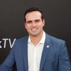 Lucas mostra-se obstinado no projeto de concorrer ao governo - Por Nonato Guedes