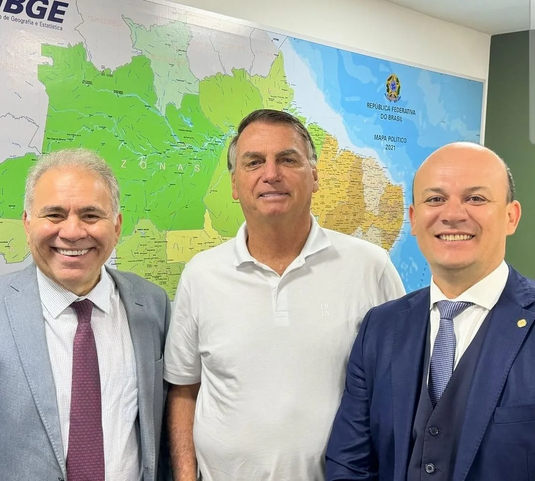 Chapa bolsonarista pode embolar disputa ao Senado na Paraíba - Por Nonato Guedes Chapa bolsonarista pode embolar disputa ao Senado na Paraíba - Por Nonato Guedes