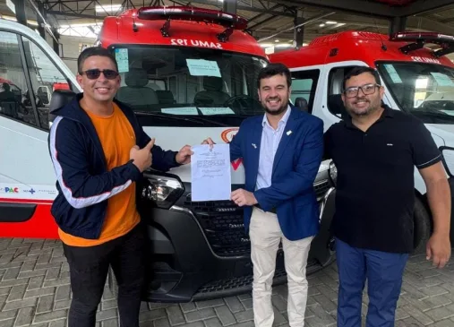 Em menos de 24 horas, prefeito Joaquim garante quatro ambulâncias para Mamanguape, três destinadas ao SAMU