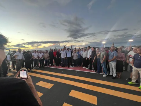 João Azevêdo e ministro inauguram nova pista e sinalização do Aeroporto de Patos após investimento de R$ 39,8 milhões