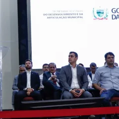 Governador João Azevêdo libera R$ 168 milhões em emendas após reunião com deputados da base e da oposição