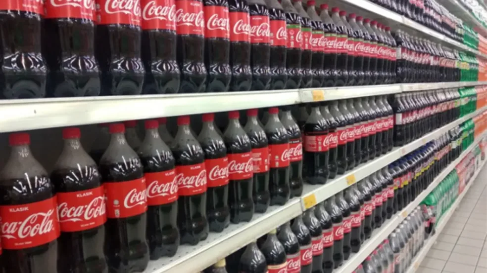 ALERTA: Ministério suspende produção em fábrica da Coca-Cola no Ceará após suspeita de contaminação