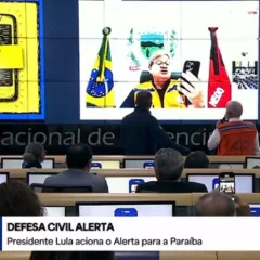 Lula brinca com João Azevêdo: “Se prepare, que agora você vai ter que me levar a uma praia da Paraíba”