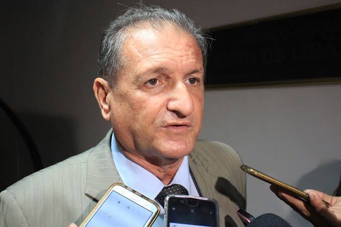 “É briga de cachorro grande”, diz Hervázio Bezerra sobre disputa no PP envolvendo Cícero e a família Ribeiro