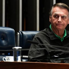 PF encontra cerca de US$ 10 mil na casa de Bolsonaro; dinheiro poderia ser usado para fuga