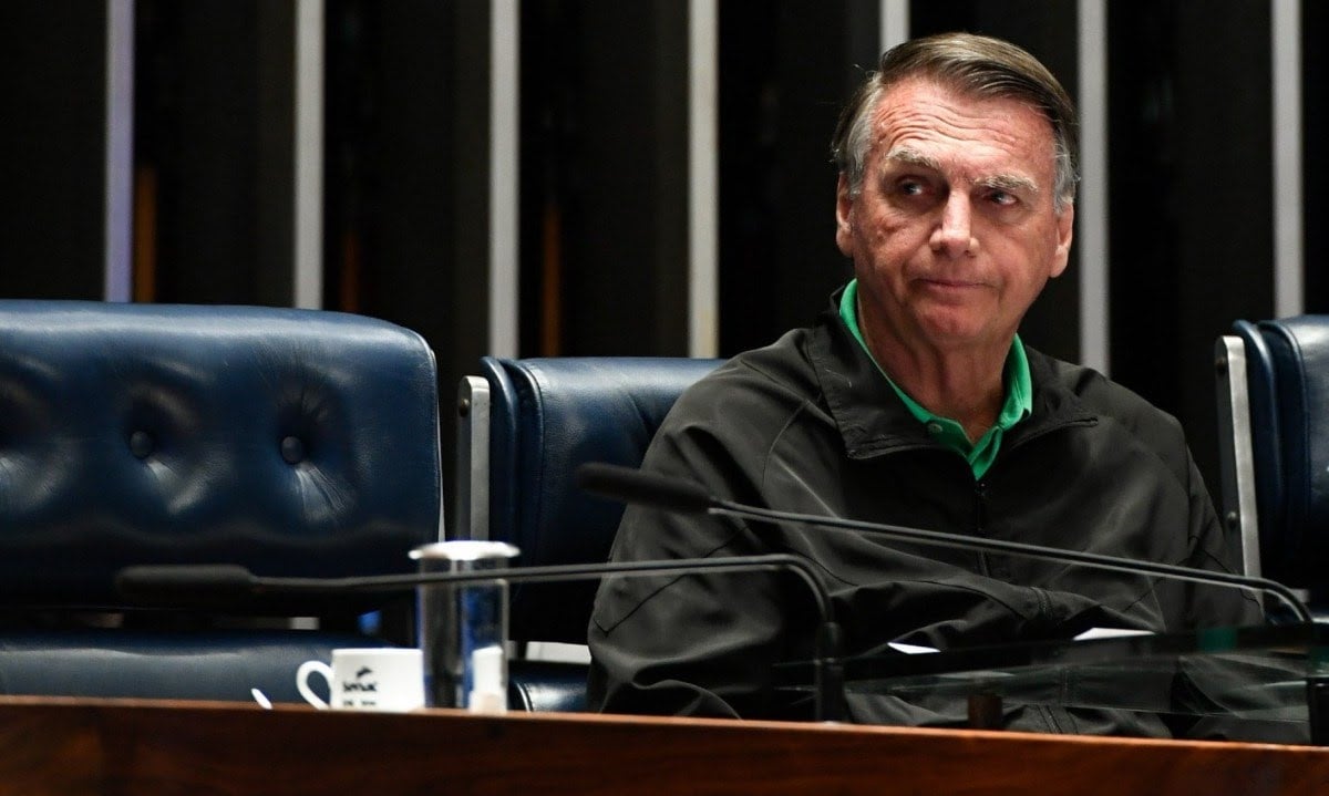 PF encontra cerca de US$ 10 mil na casa de Bolsonaro; dinheiro poderia ser usado para fuga