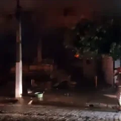 SUSTO: Incêndio atinge supermercado em Pedras de Fogo