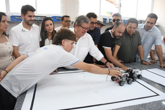 João Azevêdo entrega escolas, travessias urbanas e equipamentos de Saúde em Brejo dos Santos, Catolé do Rocha e Brejo do Cruz
