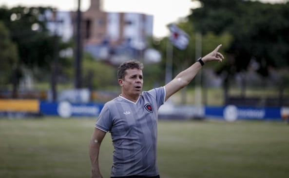 Evaristo Piza retorna ao Botafogo-PB para sua quarta passagem e assume desafio de livrar o time do rebaixamento