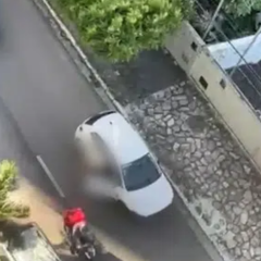 Mulher fica ferida após ser arrastada por carro dirigido por ex-namorado em Manaíra -VEJA O VÍDEO