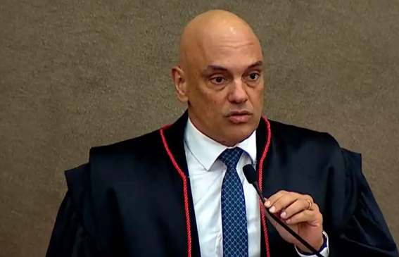 Moraes autoriza volta do aumento do IOF, mas barra cobrança sobre risco sacado