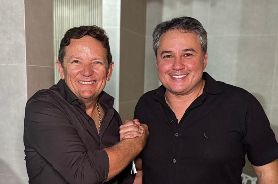 Prefeito de Pombal e lideranças locais declaram apoio a Efraim na pré-candidatura ao Governo em 2026