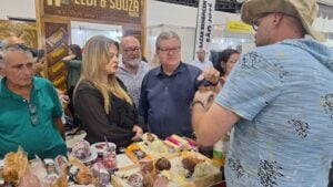 Governador João Azevedo e primeira dama Ana Lins visitam a BMB