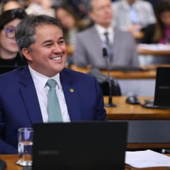 Investimento na saúde da mulher: emendas de Efraim garantem mamógrafo de última geração para hospital Laureano